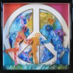 Skål för fred - Cut out figures in box frame